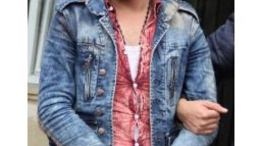 D&uuml;ğ&uuml;nde &Ccedil;ıkan Kavgada 2 Kişiyi Bı&ccedil;akladı