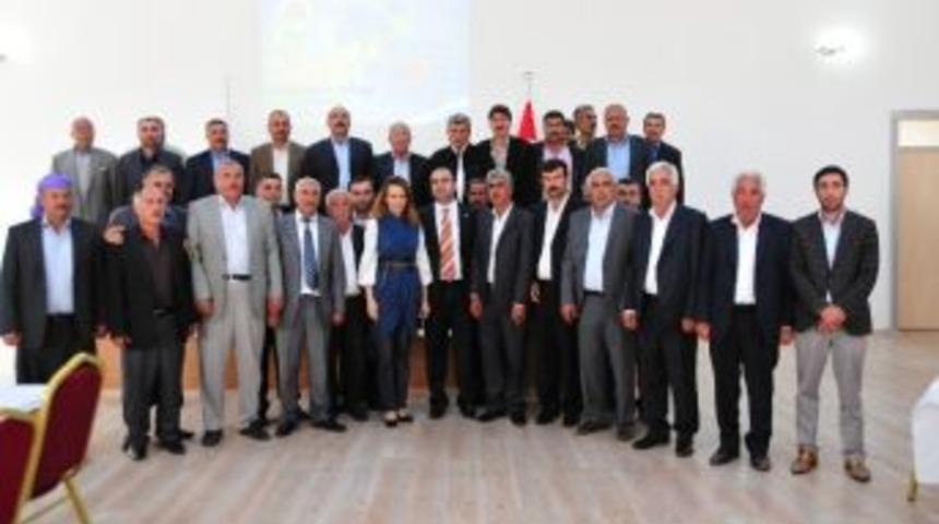 Milletvekili Uslu Muhtarlarla Bir Araya Geldi