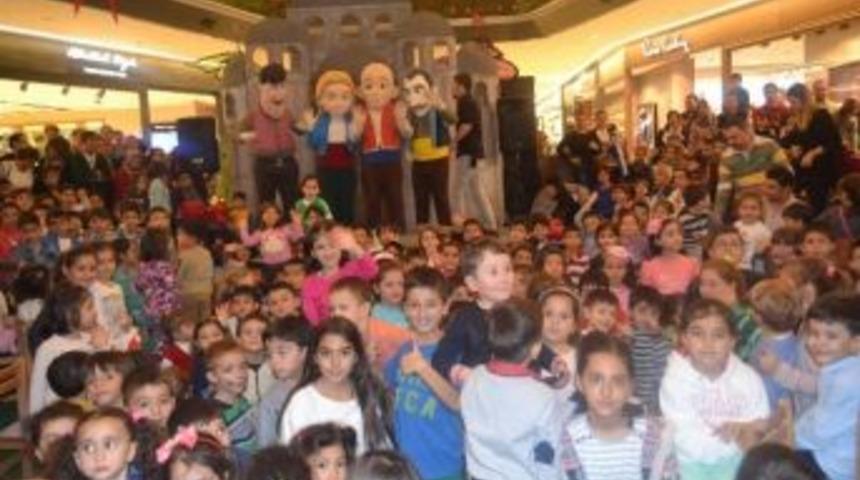 Masal Kahramanı Keloğlan G&ouml;sterisi