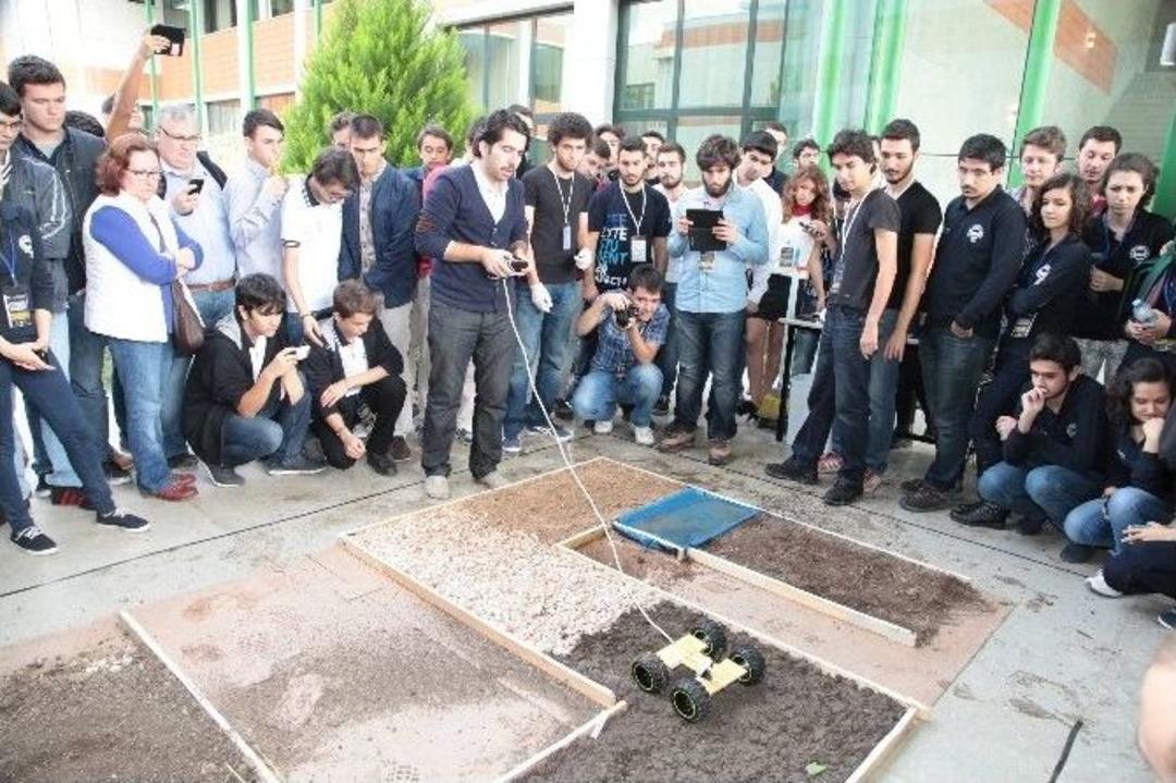 İyte&rsquo;de 3. Robot Kapışması