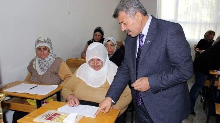 Bir Yılda 40 Bin Kişi Kurslardan Faydalandı