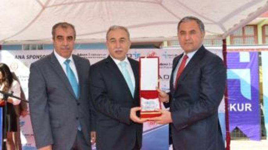 Abdioğulları&rsquo;na "en &Ccedil;ok İstihdam Sağlayan Firma" &Ouml;d&uuml;l&uuml;