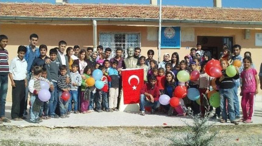 &Uuml;niversitelilerden Sosyal Sorumluluk Etkinliği