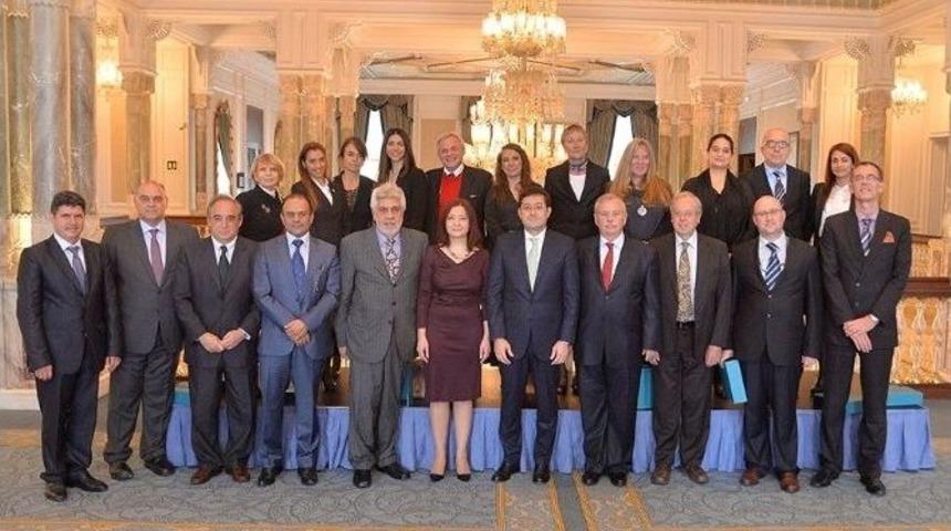 Başkan Hazinedar, Başkonsoloslarla Biraraya Geldi