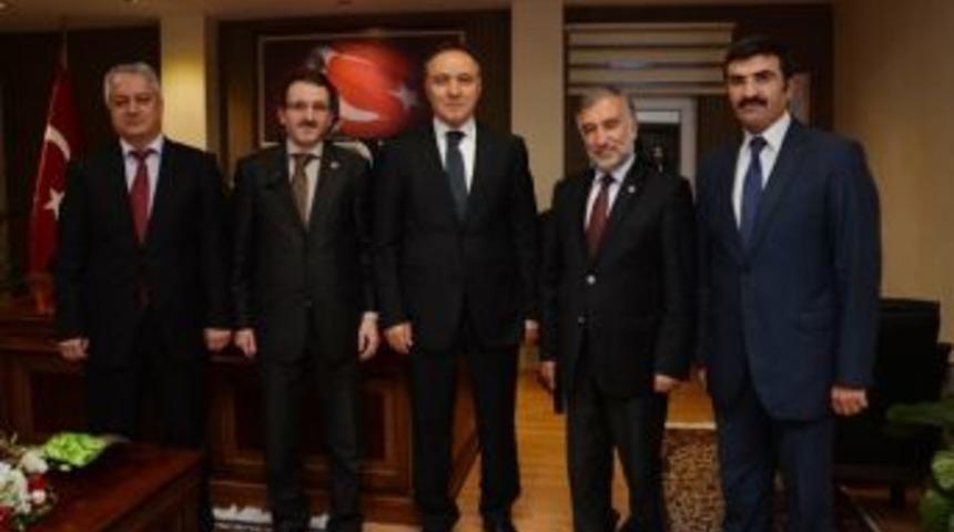 İmam Hatiplilerden Vali Altıparmak&rsquo;a Ziyaret