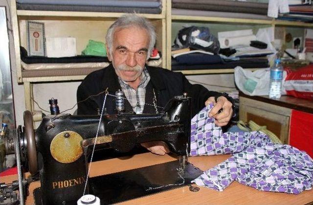 Dikiş Makinesi İle Aynı Yaşta