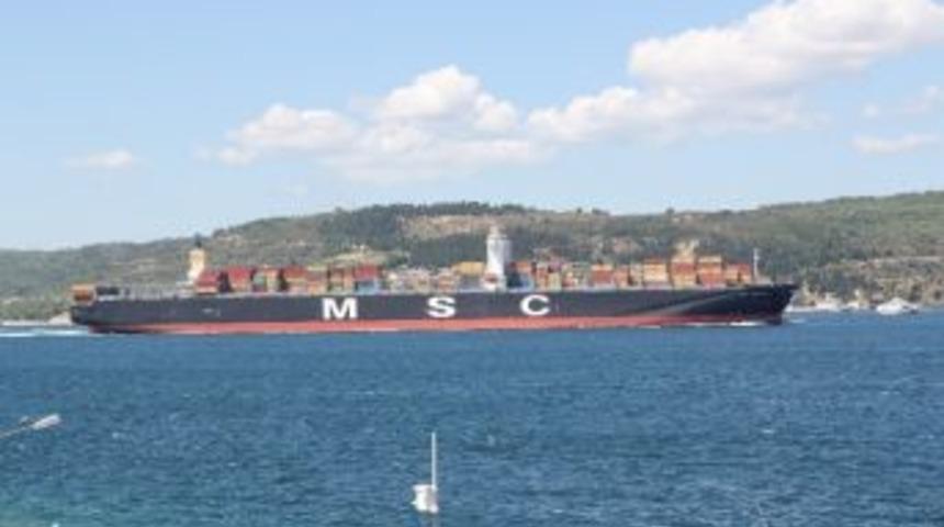 399 Metrelik Gemi &Ccedil;anakkale Boğazı&rsquo;ndan Ge&ccedil;ti