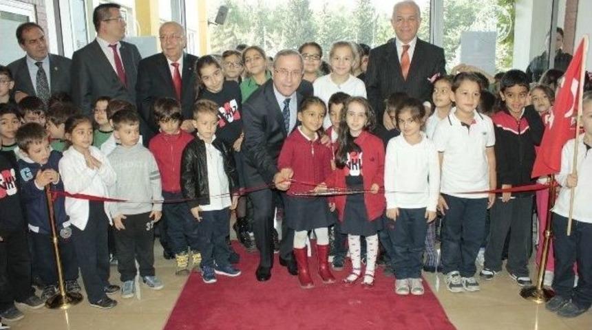 Gkv&rsquo;de Fotoğraflarla Yaşayan Atat&uuml;rk Sergisine B&uuml;y&uuml;k İlgi