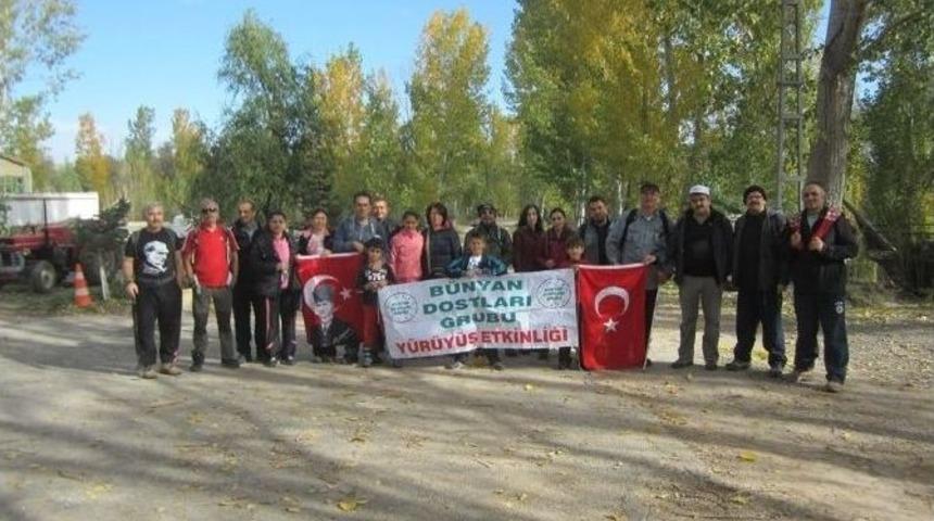 5. B&uuml;nyan Dostları Cumhuriyet Doğa Y&uuml;r&uuml;y&uuml;ş&uuml; Yapıldı