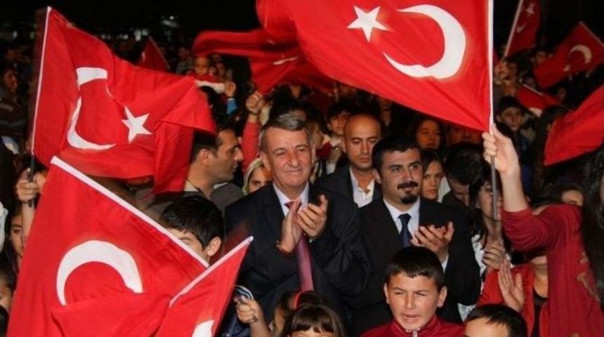 Gaziemir&rsquo;de 29 Ekim Coşkusu