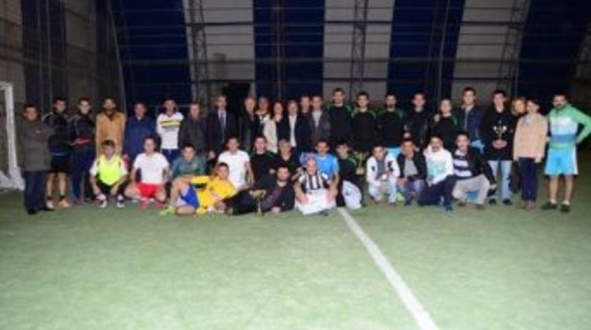 Esog&uuml; Hastanesi Halı Saha Turnuvasında Cumhuriyet Kupası Sahibini Buldu