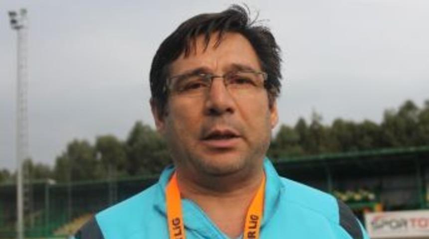 Altınova&rsquo;da Y&uuml;zler G&uuml;l&uuml;yor