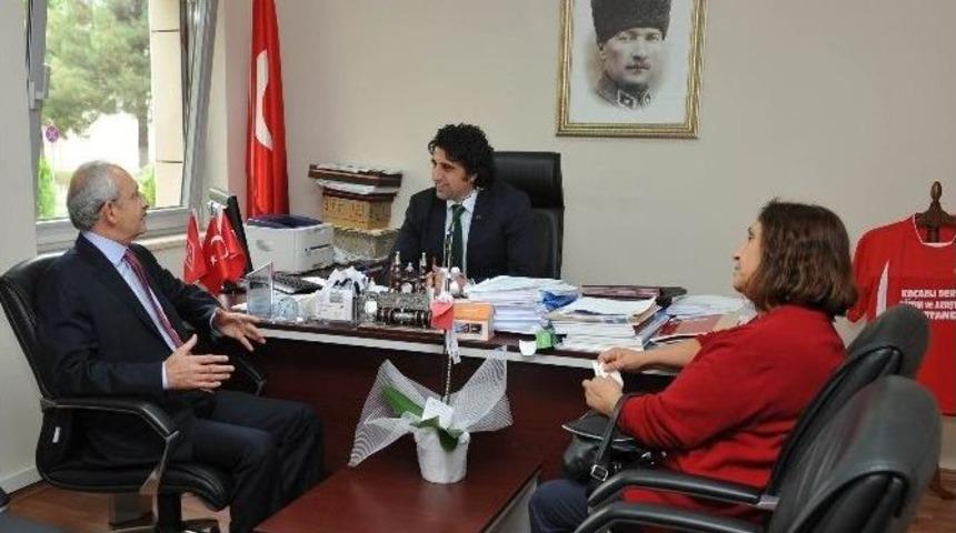 Kılı&ccedil;daroğlu, Kayınvalidesini Ziyaret Etti