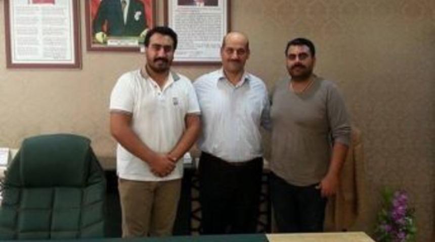 Kktc Gen&ccedil;liğinden Antalya&rsquo;ya Kitap Yardımı