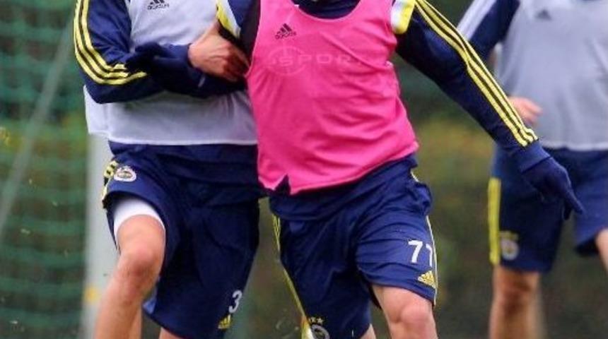 Fenerbah&ccedil;e&rsquo;de Derbi Hazırlıkları S&uuml;r&uuml;yor
