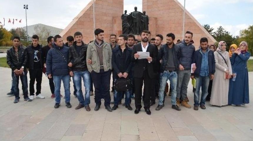 Edebiyat Fak&uuml;ltesi &Ouml;ğrencilerinden Formasyon Tepkisi