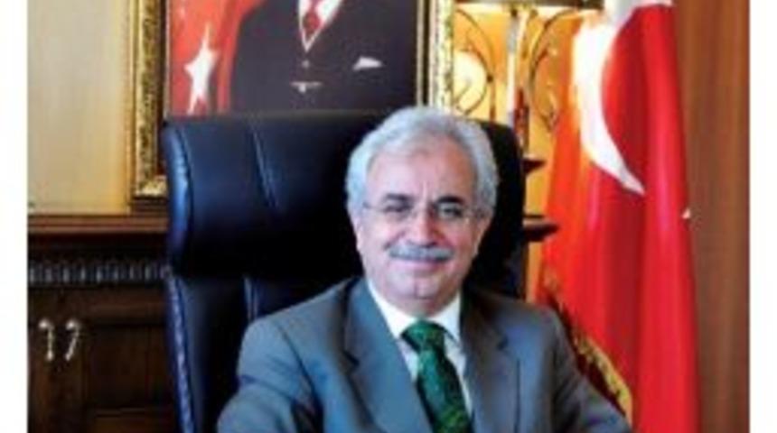 Et&uuml; Rekt&ouml;r&uuml; Prof. Dr. Yaylalı&rsquo;dan Cumhuriyet Mesajı