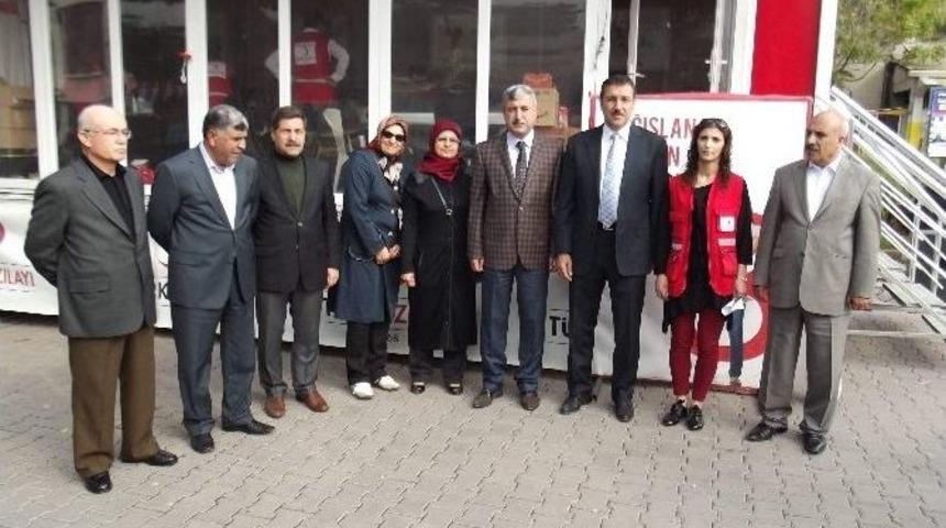 Ak Partili Kadınlar Kan Verdi