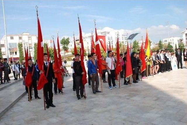 Didim’de 29 Ekim Kutlamaları Çelenk Koyma Töreniyle Başladı