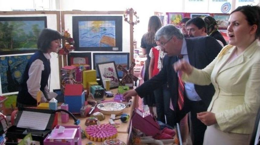 Sorgun&rsquo;da Dar Gelirli &Ouml;ğrenciler Yararına Kermes D&uuml;zenlendi