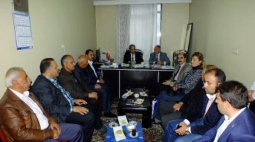 Ak Parti Van Milletvekili Ve İl Başkanı Soğanda&rsquo;dan İlim Yayma Cemiyetine Ziyaret