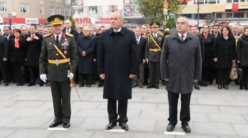&Ccedil;orlu&rsquo;da Cumhuriyet Bayramı &Ccedil;elenk Sunma T&ouml;reni Ger&ccedil;ekleştirildi