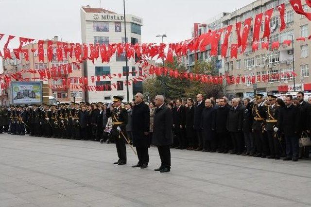 Çorlu’da Cumhuriyet Bayramı Çelenk Sunma Töreni Gerçekleştirildi