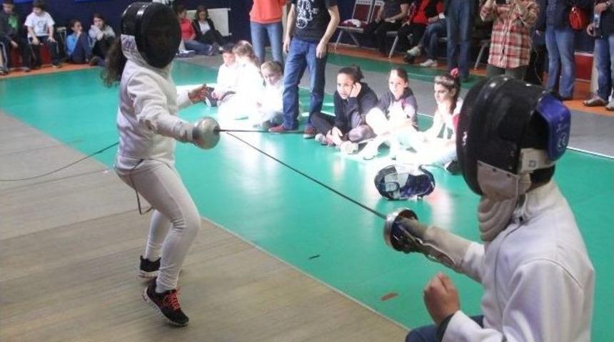 Eskrimciler, Cumhuriyet Kupasında Buluştu