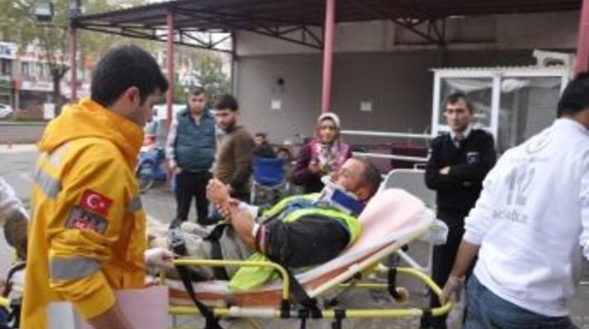 İnşattan D&uuml;şen Gen&ccedil; Yaralandı