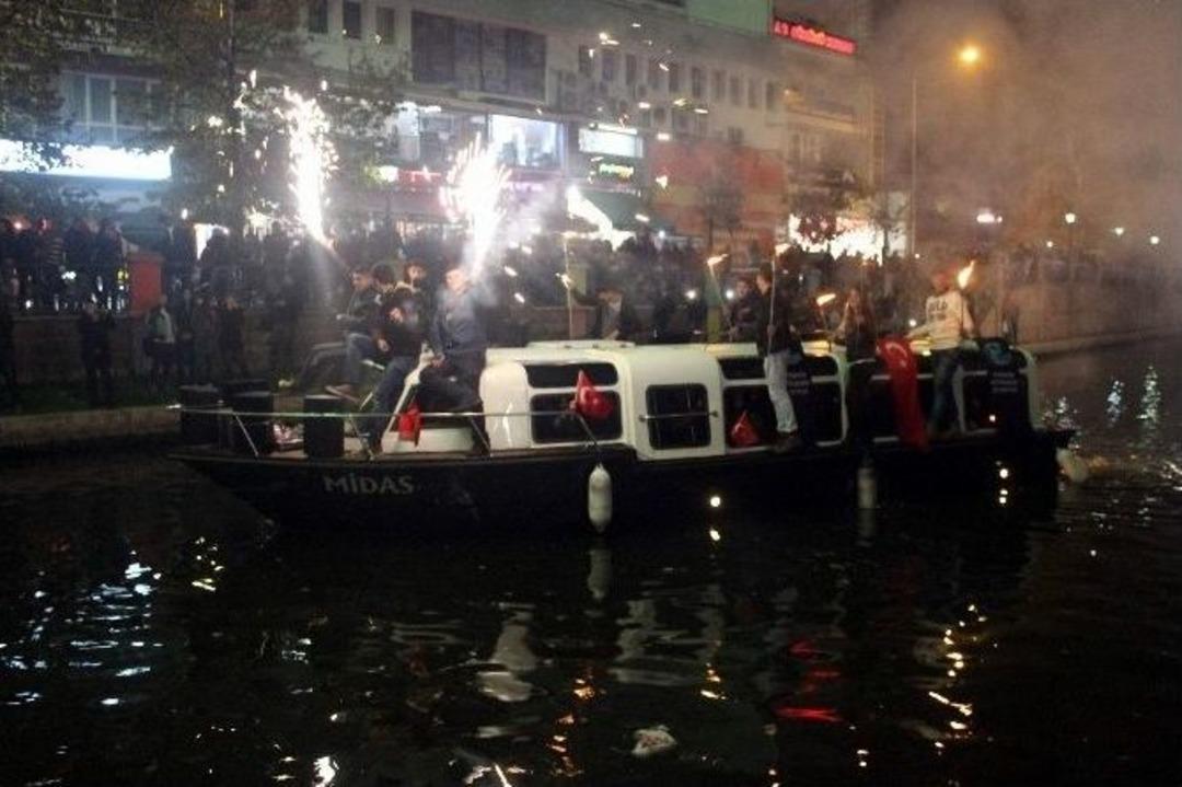 Eskişehir&rsquo;de 29 Ekim Fener Alayı Coşkusu