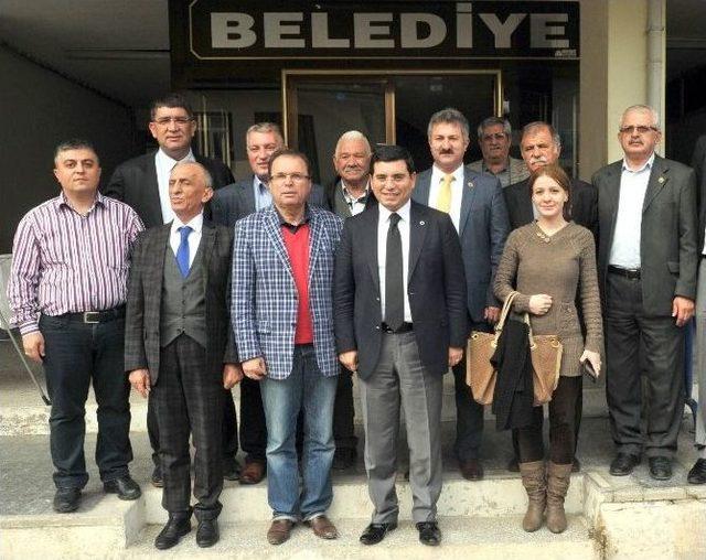 Tütüncü Dört Ayda 53 Belediyeyi Ziyaret Etti