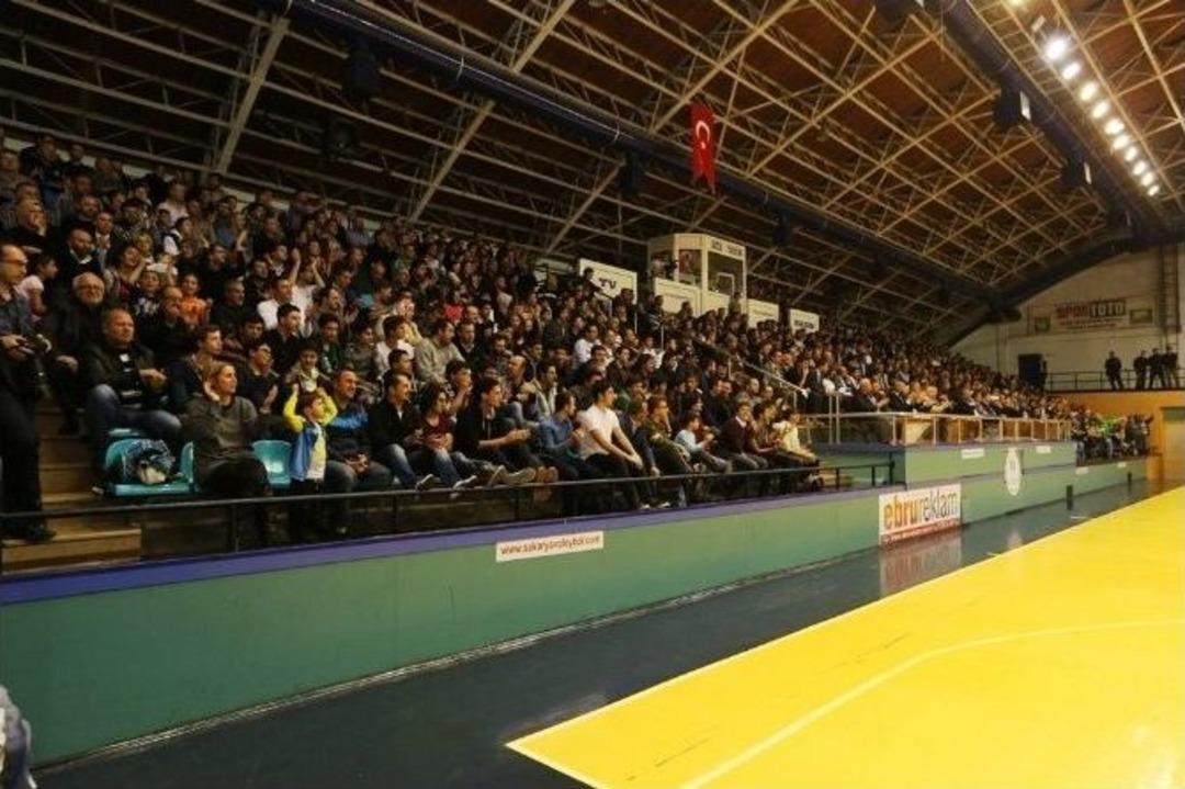 B&uuml;y&uuml;kşehir Basket Takımından 4&rsquo;te 4