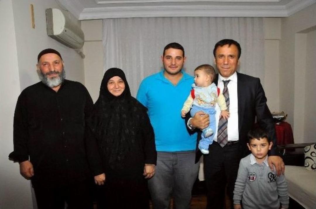 Başkan Gen&ccedil; Hacca Gidenleri Ziyaret Etti