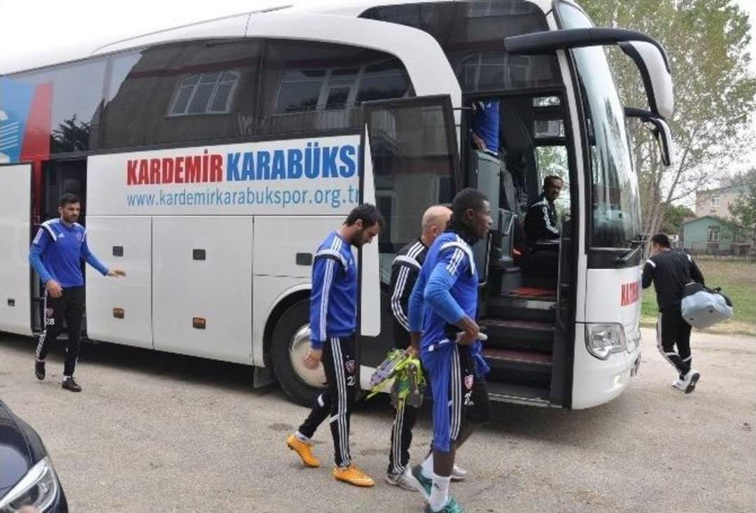 Kardemir Karab&uuml;kspor, İneg&ouml;lspor&rsquo;dan &Ccedil;ekiniyor