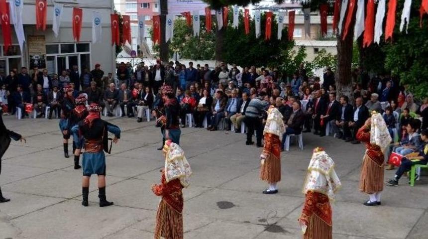 S&ouml;ke&rsquo;de Bağarası Semtevi A&ccedil;ılışında Cumhuriyet Coşkusu