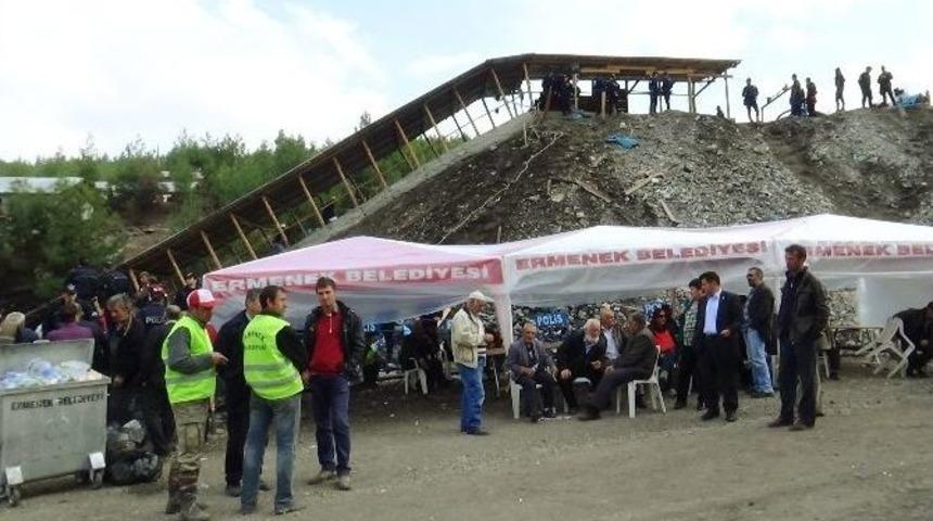 İş&ccedil;iler Madende &Ouml;ğle Yemeği Esnasında Mahsur Kaldılar