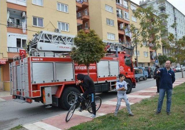 Bunalıma Giren Genç İntihar Etmek İstedi