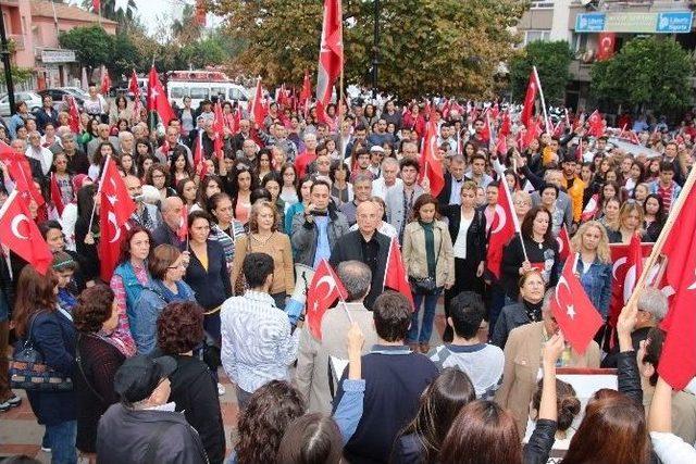 Nazilli’de ‘bayrağına Sahip Çık’ Yürüyüşü Düzenlendi