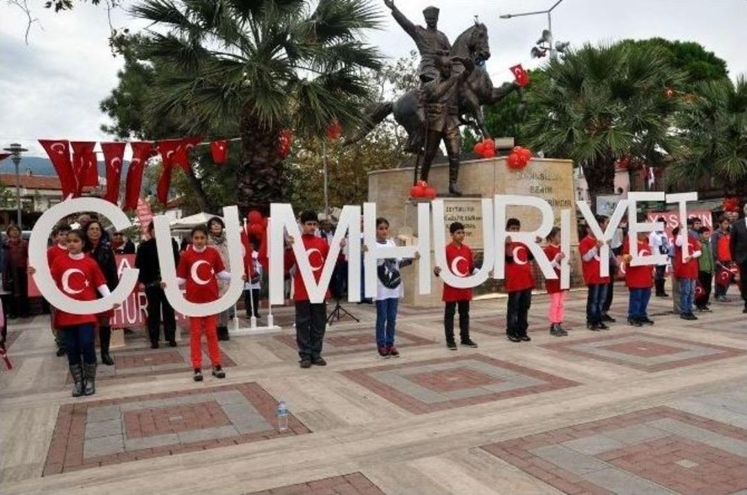 Edremitlilere Cumhuriyet Yemeği