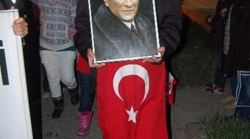 Cumhuriyet&rsquo;in 91. Yılı Fener Alayıyla Kutlandı