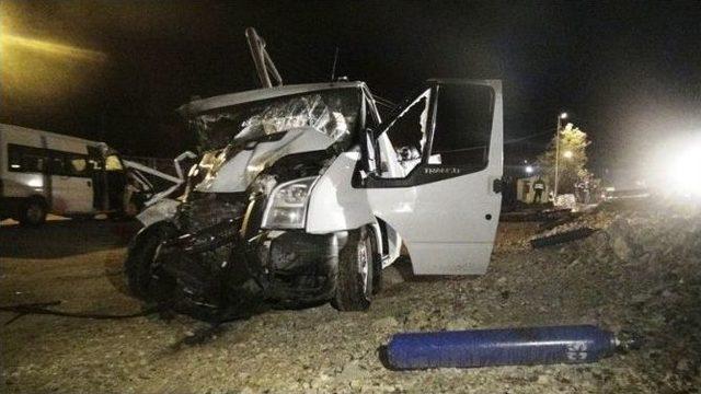 Mardin’de Trafik Kazası: 1 Ölü, 7 Yaralı