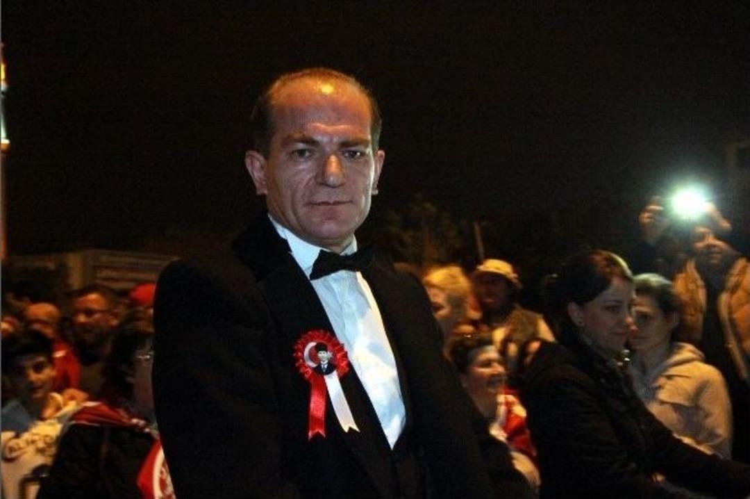 Nil&uuml;fer&rsquo;de Cumhuriyet Coşkusu