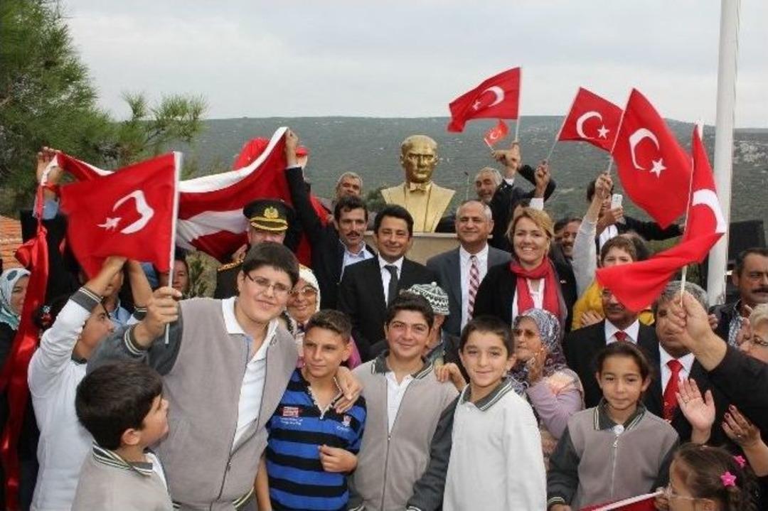 Urla Zeytineli K&ouml;y&uuml;&rsquo;nde Anlamlı A&ccedil;ılış