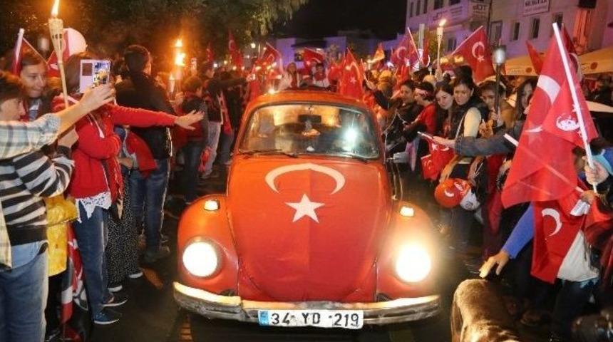 Bodrum&rsquo;da Coşkulu Fener Alayı