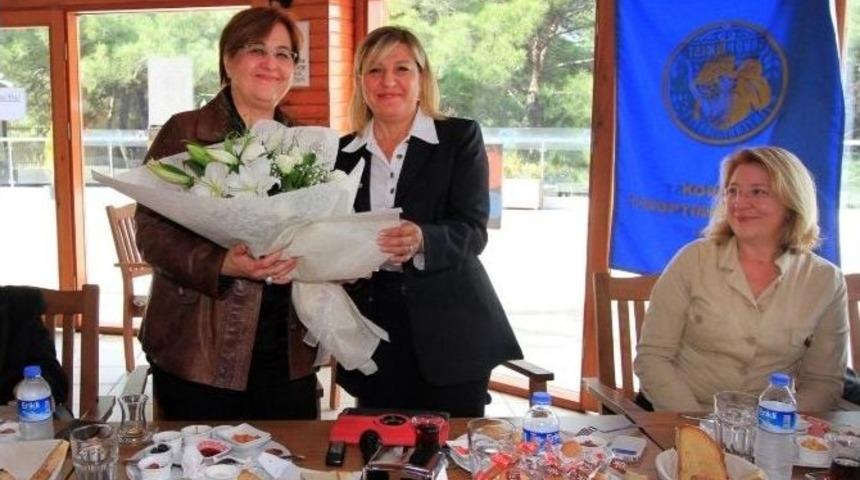 &Ouml;zg&uuml;r Kadınlar Konak&rsquo;ta Buluştu