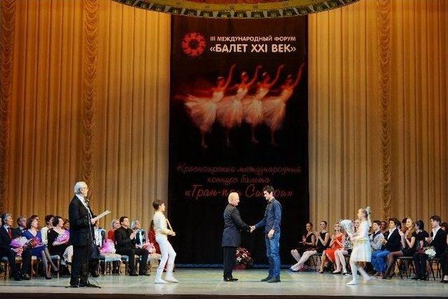 Devlet Opera Ve Balesi Sibirya’dan Ödüllerle Döndü