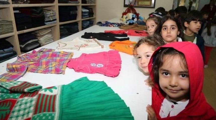 Minik &Ouml;ğrencilerden Sevgi Eli&rsquo;ne Anlamlı Bağış