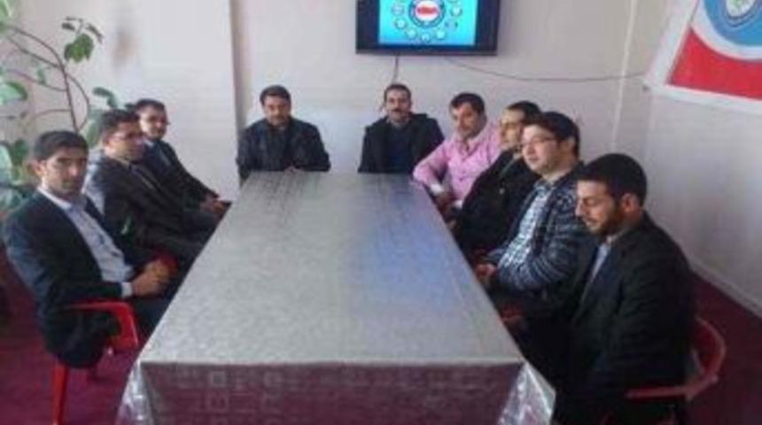 Gen&ccedil; Memur-sen&rsquo;den Bekir Şen&rsquo;e Destek