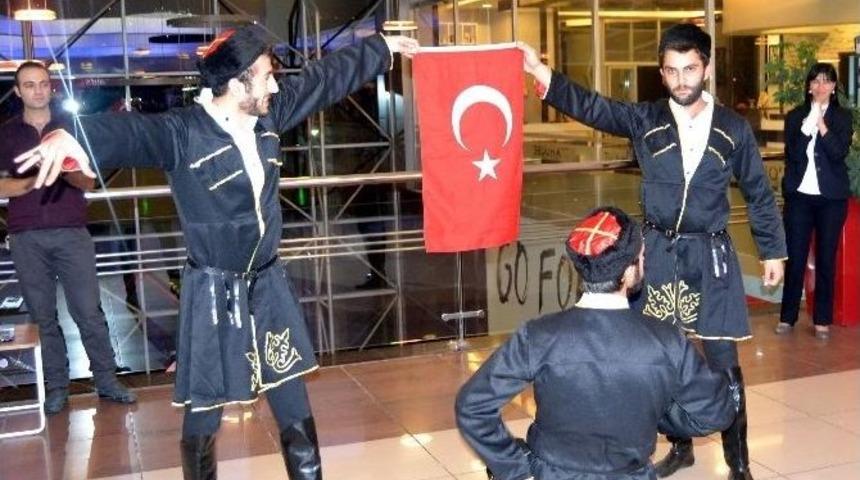 Yeşilyurt Avm&rsquo;de Cumhuriyet Coşkusu