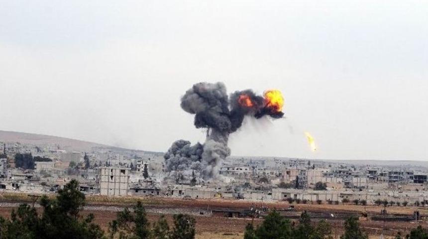 Peşmergelerin Kobani&rsquo;ye Girişi &Ouml;ncesi Hava Saldırısı Yoğunlaştı